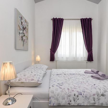 Rooms Anna Trogir Eksteriør bilde